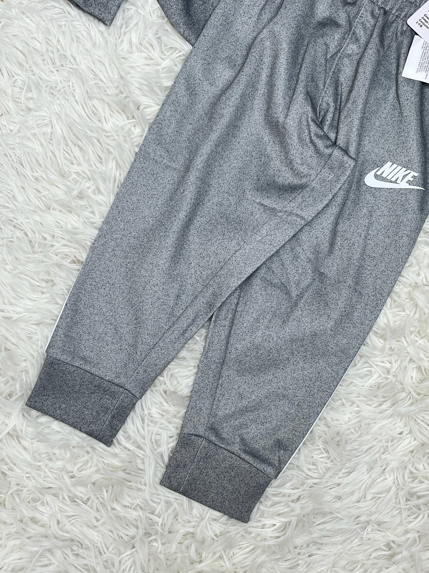 Conjunto NIKE 2 años