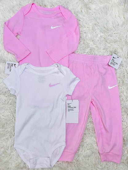 Conjunto NIKE 18 meses