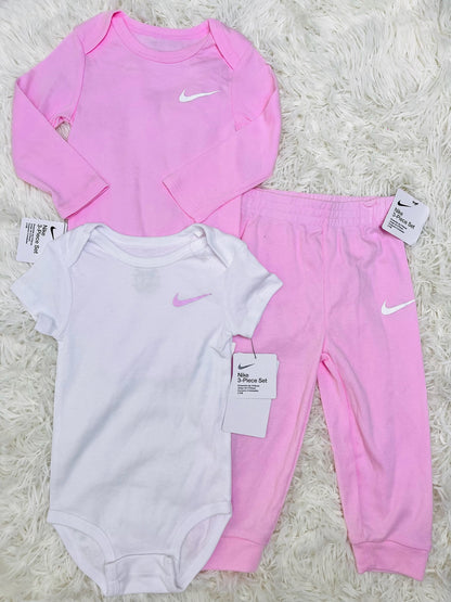 Conjunto NIKE 18 meses