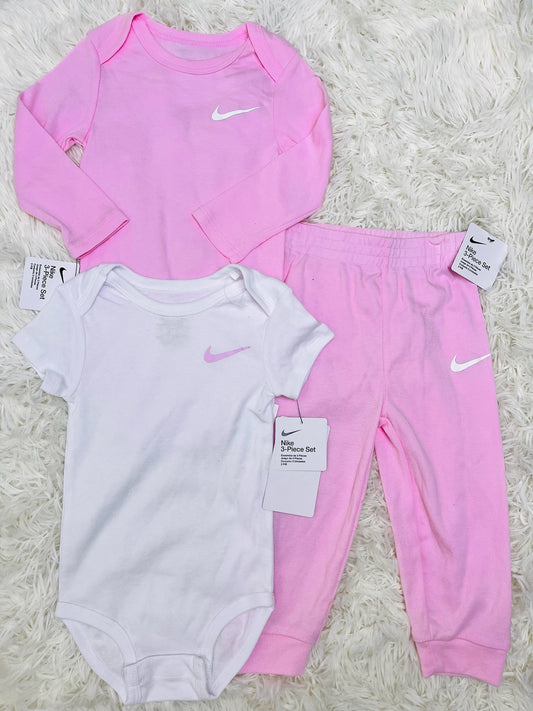 Conjunto NIKE 18 meses