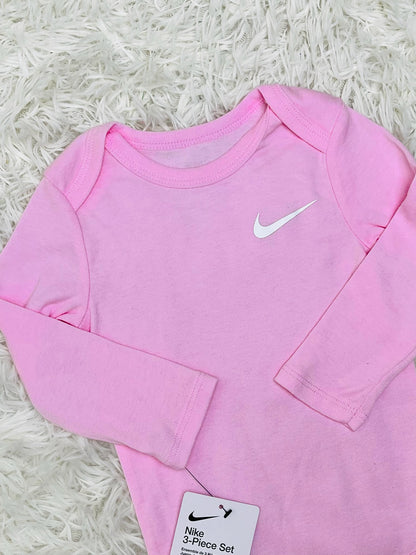 Conjunto NIKE 18 meses