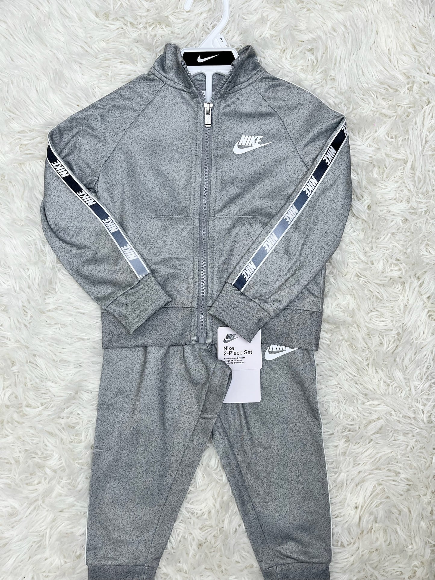 Conjunto NIKE 2 años