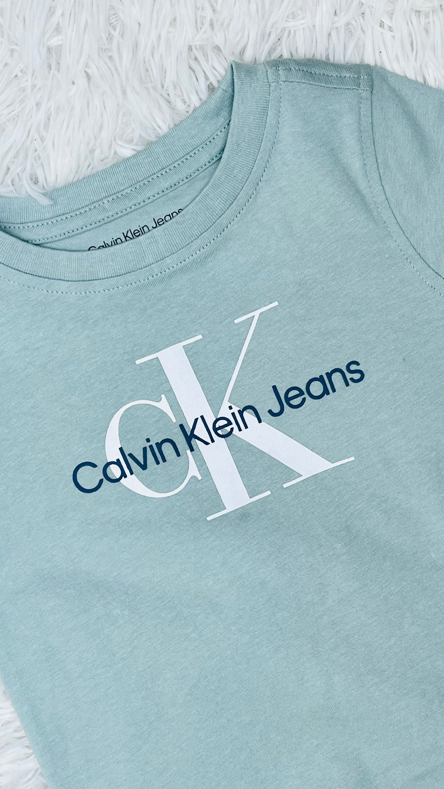 Conjunto 2 piezas verde Calvin Klein 24 meses